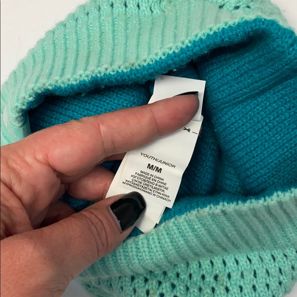 North face hat - Picture 5 of 5